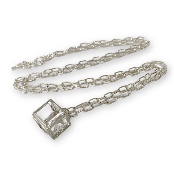 Handmade Cubed Swarovski Crystal Solitaire Pendant Silver Necklace & Earrings - Picture 3 of 7